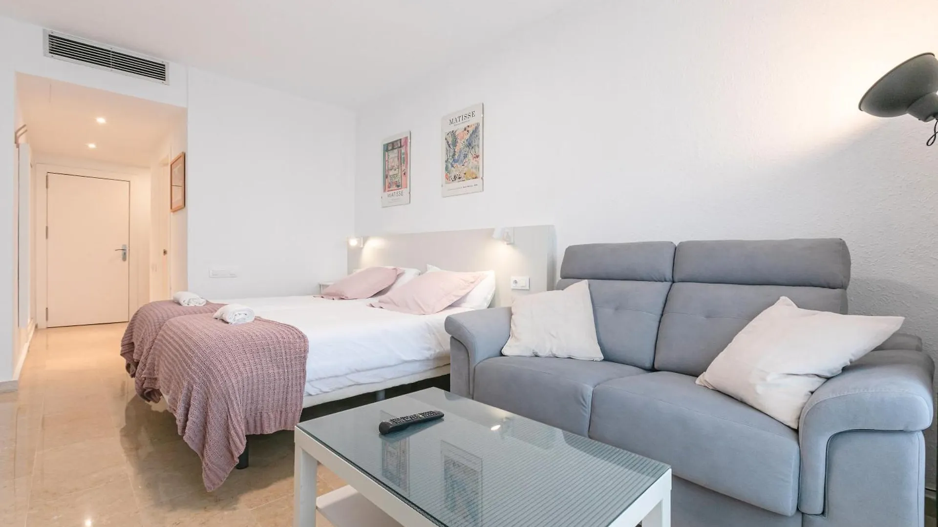 Ruby Apartment Seville 0*,  Spain